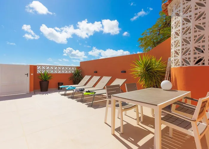 Tranquila Con Piscina Privada Βίλα *